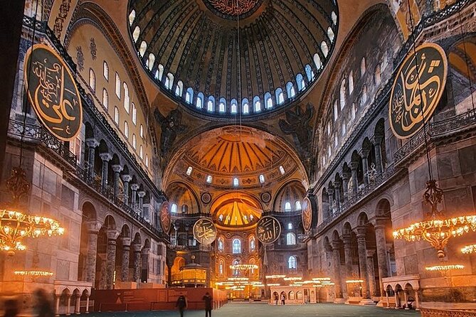 Hagia Sophia Group Tour ( Licensed Guide) - Inside Logistics That Matter: No Restrooms and Steep Stairs