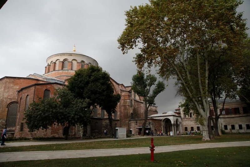 Hagia Sophia, Topkapı Palace, Blue Mosque Guided Small Group - Step 7: Sultanahmet District free time for lunch and a reset