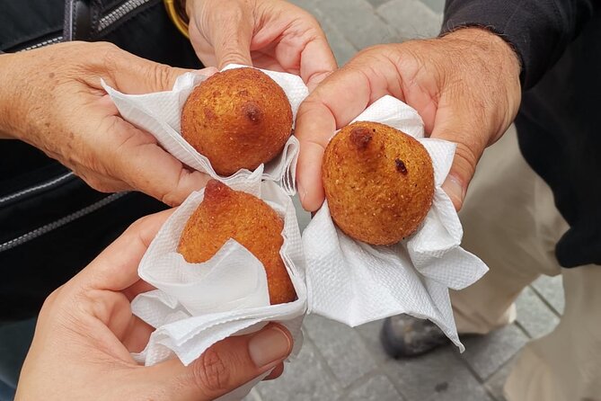 Half Day Walking Tour of Old Istanbul - Spice Market finish: tastings, sections, and real shopping