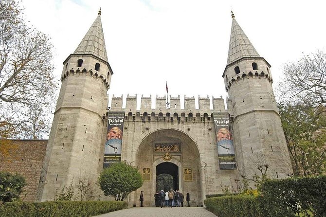 Have Your Own Private Guide in Istanbul - Tickets, queues, dress code, and closures that can change the day