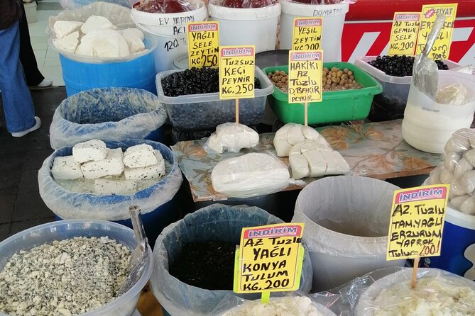 Hidden Treasure's Of İstanbul Half Day Walking Tour - Kadınlar Pazarı: Brunch and Tea With the Story Behind the Women’s Market