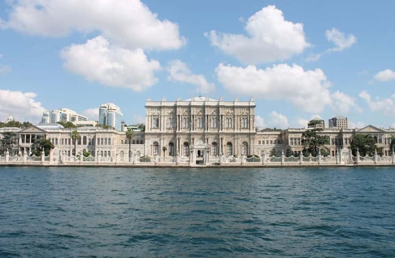 Highlights of Asia & Europe, Coach & Cruise tour Small Group - Pierre Loti Hill by Bus and Cable Car: The Photo Angle Istanbul Is Famous For