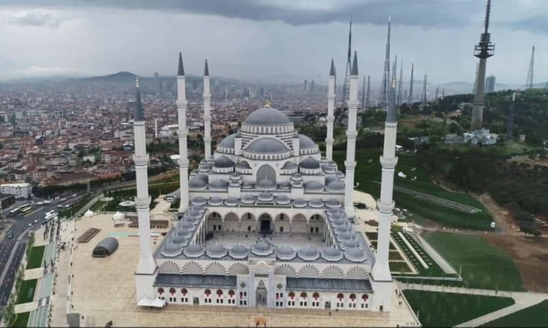 Highlights of Asia & Europe, Coach & Cruise tour Small Group - Lunch, Snacks, and the Fatih Shop Stop: Plan for Gaps