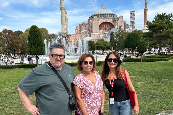 historical peninsula walking tour - Ayasofya (Hagia Sophia) in one hour: two faiths, one unforgettable space