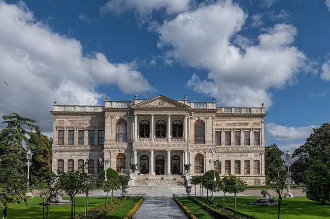 Imperial Splendor: Dolmabahce Palace & Bosphorus Yacht Cruise - Dolmabahçe Palace: Where the Ottomans Show Off