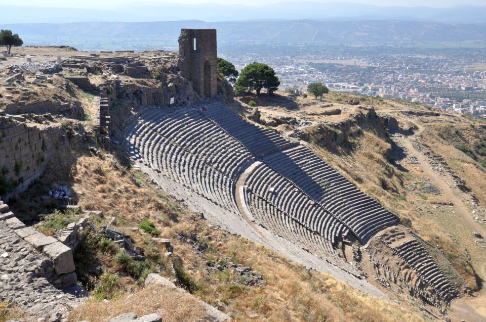 Istanbul: 2-Day Gallipoli, Troy, and Bergama Tour - Getting Out of Istanbul: Early Pickup, Ferry Time, and Comfortable Transit