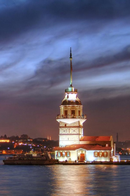 Istanbul: A short trip along the Bosphorus in the evening - Should You Book This 2-Hour Istanbul Bosphorus Evening Cruise?