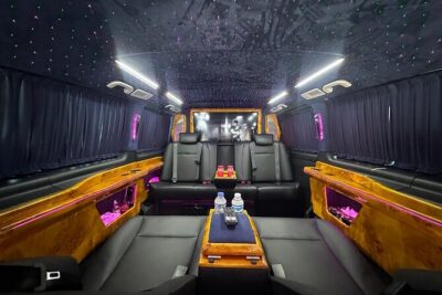 Istanbul Airport Private Transfer Services - Biivip Vip Transfer - Meeting at the Airport: The Video and the Escort Matter