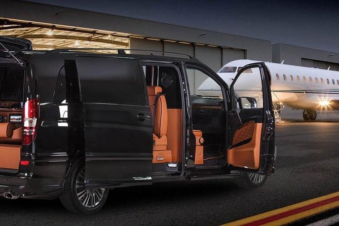 Istanbul Airport to City Centre Private Transfer or Vice Versa (1-6pax) - Arrive with time for your flight, not stress for your flight