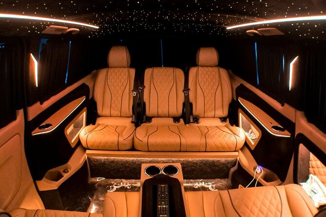 Istanbul Airport Transfer Service with Private Minivan - Flight Delays and Waiting Time: The Real Stress Test