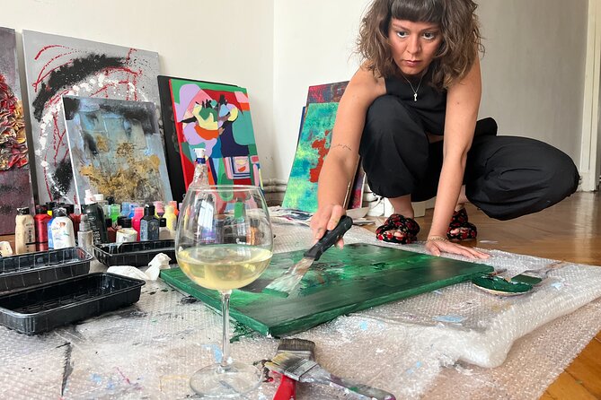 Istanbul Art Escape Wine and Paint at Local's Home - Small-group creativity in a Beşiktaş home studio