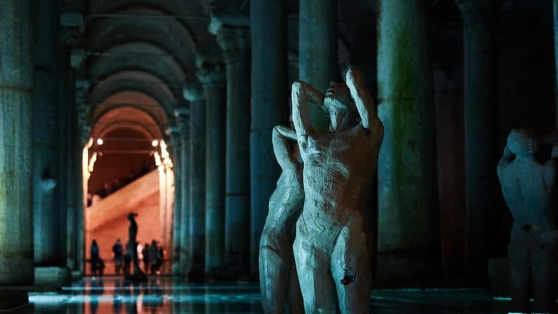 Istanbul: Basilica Cistern Small Group Tour with Tickets - Meeting point and getting in fast
