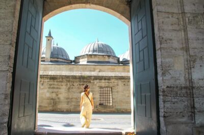 Istanbul: Bespoke Tour with Guide and Skip-the-Line Entries - Meeting at German Fountain (Alman Çeşmesi): start smart