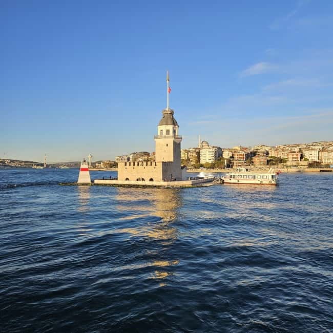Istanbul: Bosphorous Asian Side Boat Cruise Morning - Turning back toward the Asian shore: Rumelian fortress and the Maiden Tower return views