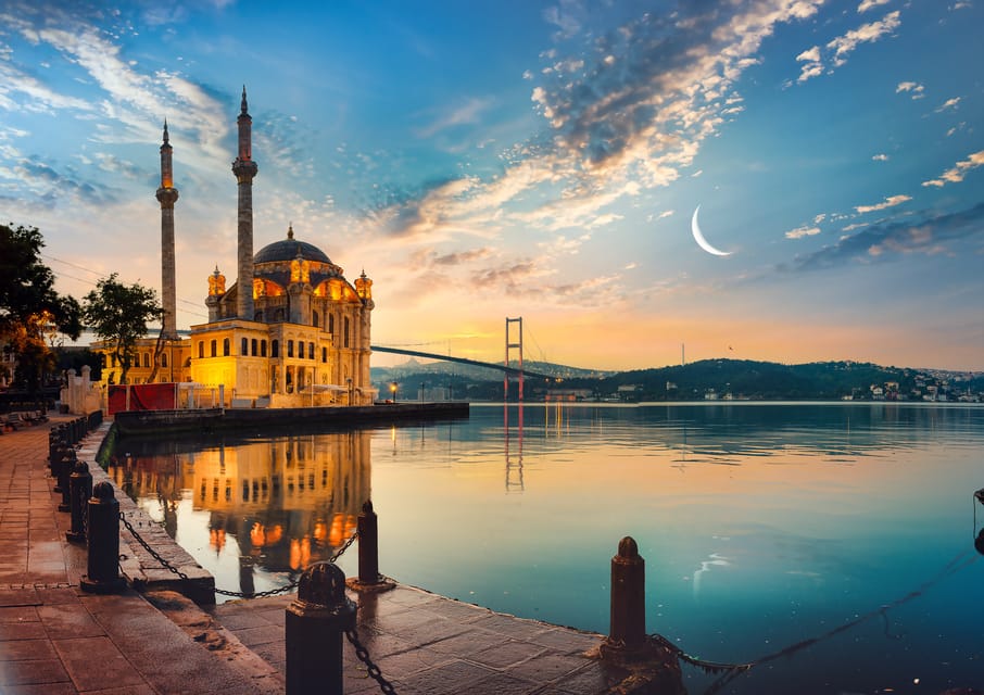 Istanbul: Bosphorus Cruise and Golden Horn Bus Tour - Balat stops you can actually point to: St Stephen, Or-Ahayim, Fener