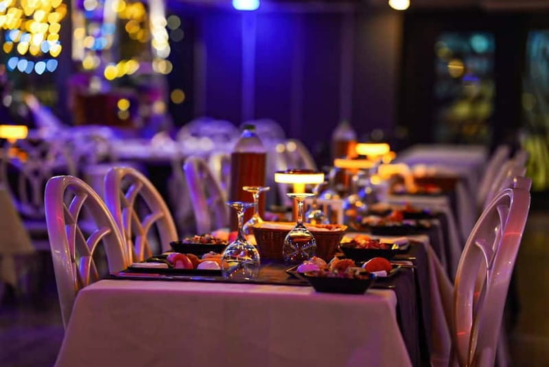 Istanbul: Bosphorus Cruise Dinner, Show & Alcoholic Drinks - What this Bosphorus cruise delivers at night