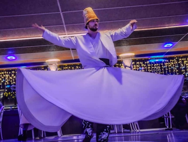 Istanbul: Bosphorus Cruise Dinner, Show & Alcoholic Drinks - Route breakdown: what to expect at each key moment