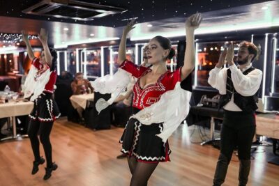Istanbul Bosphorus Dinner Cruise: Turkish Night Show Experience - The 4-Course Dinner: What You’ll Actually Get