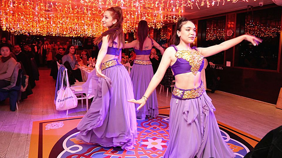 Istanbul: Bosphorus Dinner Cruise with Drinks & Turkish Show - The Dance Shows: Whirling Dervishes, Belly Dance, and the Best Seat Strategy