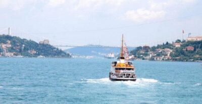 Istanbul: Bosphorus Dinner Cruise with Private Table & Show - Mega Yacht, Private Table, and Drinks That Keep the Evening Moving