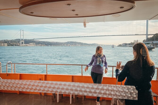 Istanbul Bosphorus Dinner Cruise with Turkish Night Show - Kabataş departure: the Bosphorus works best at night