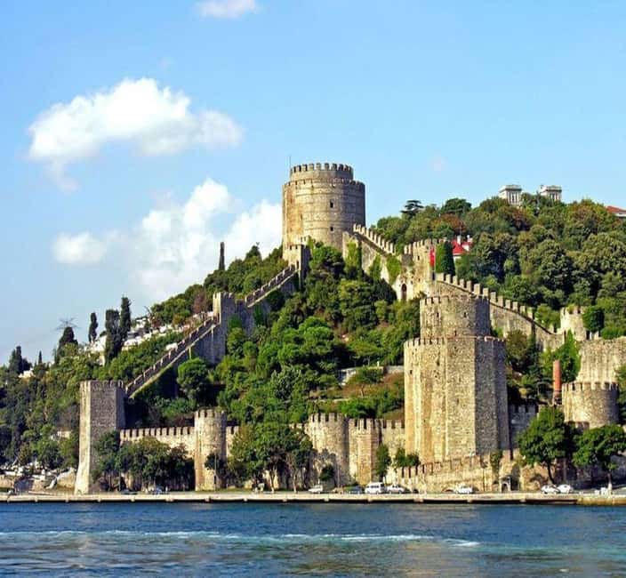 Istanbul Bosphorus Morning Cruise Guided Tour - Breakfast on the boat, plus coffee and tea
