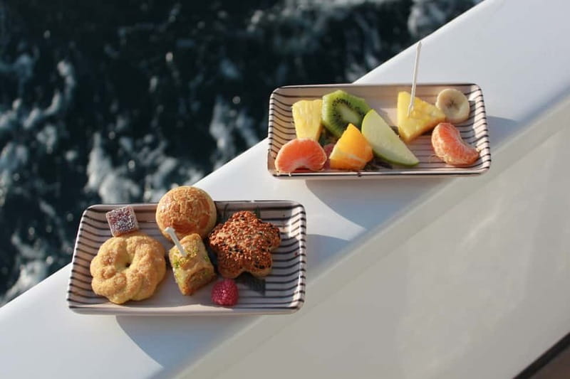 Istanbul: Bosphorus Private Guided Yacht Cruise with Snacks - Who should book this Bosphorus cruise?
