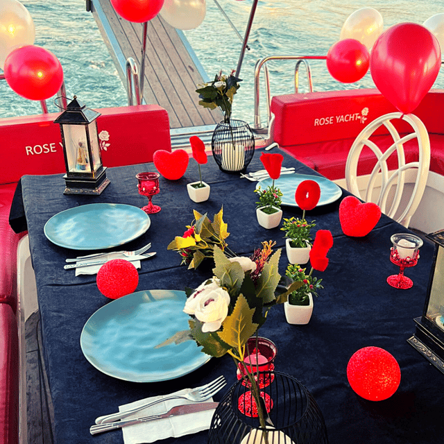 İstanbul: Bosphorus Private Yacht Cruise with Tea and Coffee - Key Things You’ll Notice on This Bosphorus Cruise