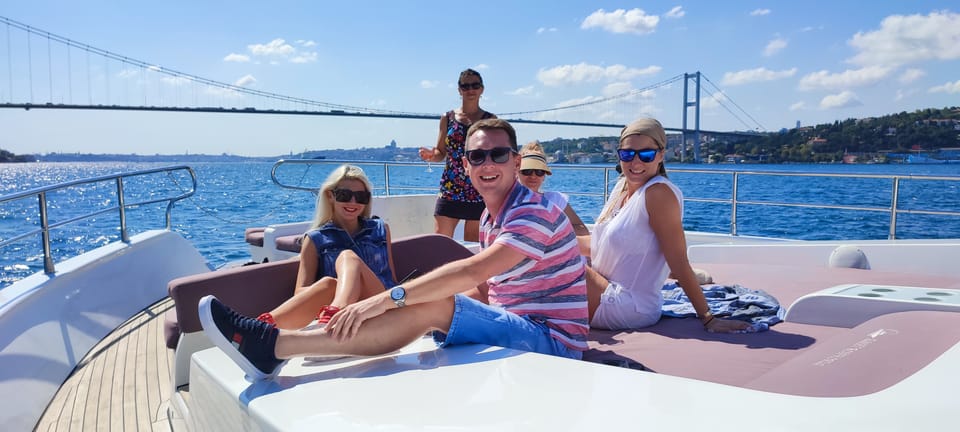Istanbul: Bosphorus Strait and Black Sea Lunch Cruise - The On-Water Part: Bosphorus Views, Bridges, and a Live Guide