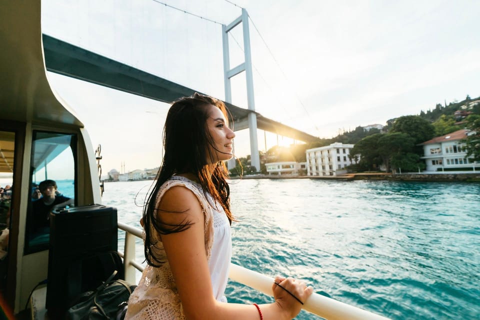 Istanbul: Bosphorus Strait Sightseeing Cruise & Audio Guide - Key reasons this cruise is worth your time