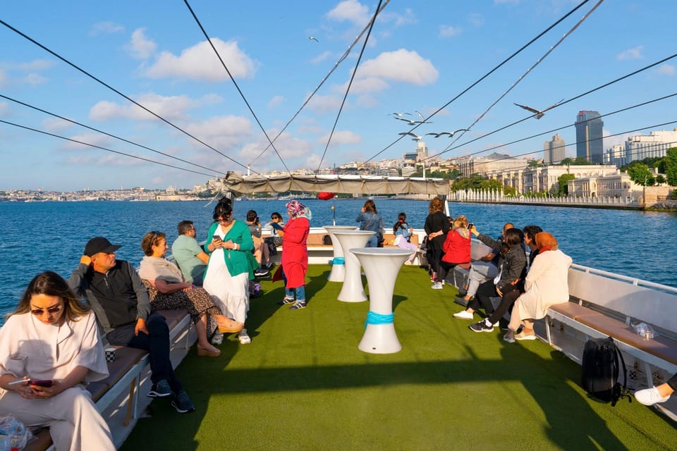 Istanbul: Bosphorus Strait Sightseeing Cruise & Audio Guide - Kabataş Pier Setup: Finding Dentur Avrasya Without Stress