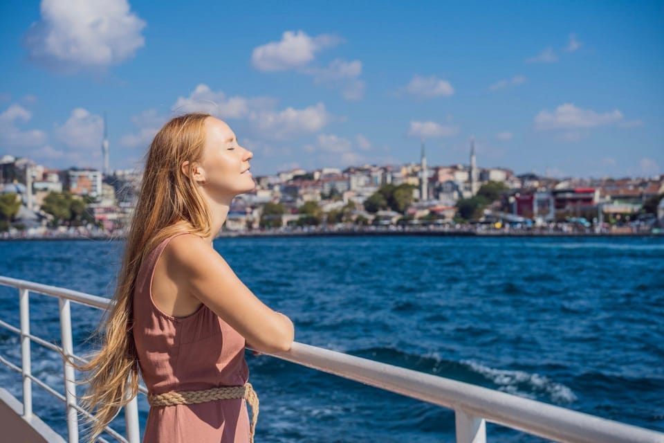 Istanbul: Bosphorus Strait Sightseeing Cruise & Audio Guide - Live Guide vs Mobile Audio: How to Make Sure You Hear the Story