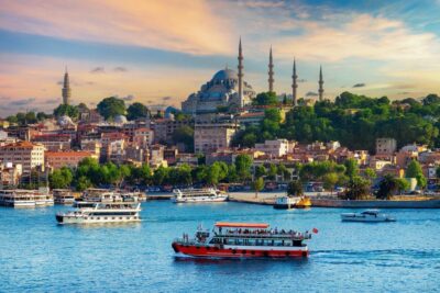 Istanbul: Bosphorus Strait Sightseeing Cruise & Audio Guide - Two Hours on the Bosphorus: What You Actually Get for $18