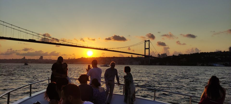 Istanbul: Bosphorus Sunset Cruise with Snacks and Wine - What I’d Bring and What to Expect From the On-Board Experience