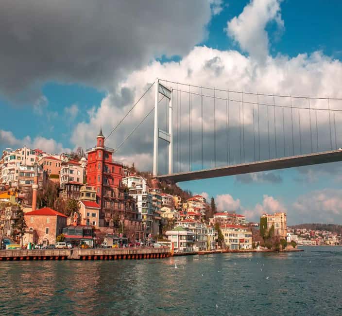 Istanbul Bosphorus Sunset Guided Cruise Tour - Coffee, Tea, Cookies: The Small Comfort That Adds Up