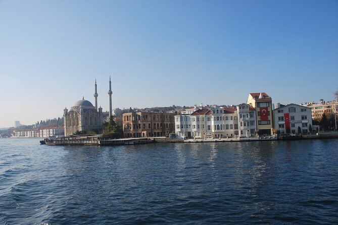 Istanbul Bosphorus Tour With Whirling Dervish Show - A 3:30 pm Bosphorus cruise with tea and a whirling dervish show