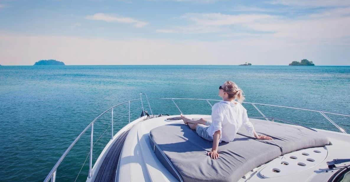 Istanbul: Bosphorus Yacht Cruise - Beylerbeyi Palace: the payoff at the Asia-side edge