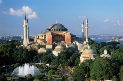 Istanbul: Byzantine and Ottoman Relics Tour with Local Guide - Blue Mosque and the Istanbul Hippodrome: Ottoman faith and Roman spectacle