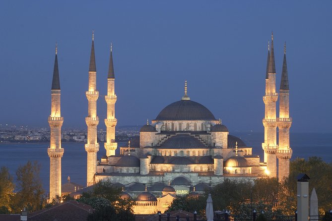 Istanbul Byzantine and Ottoman Tour: Hagia Sophia, Topkapi Palace, Blue Mosque and Grand Bazaar - Blue Mosque Timing and Inside Views: Tiles, Minarets, and a Big-Mosque Feel