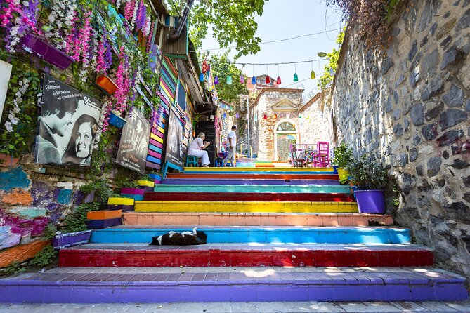 Istanbul City Walk: Colors, Culture & History Fener Balat Tour - Meeting Point at Balat Merkez Şekercisi and the Pace You’ll Likely Feel