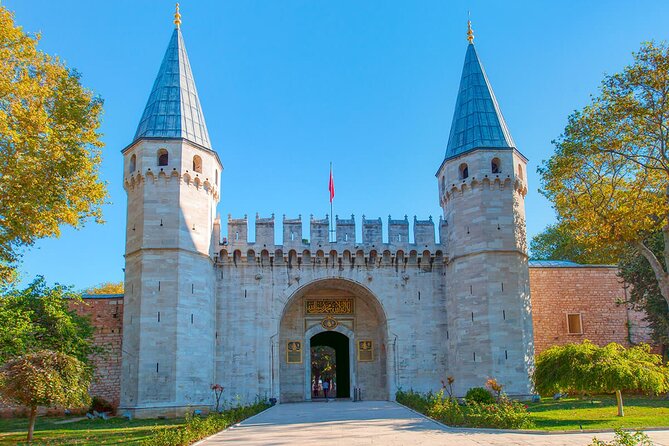 Istanbul Classics and Highlights: Full Day with Lunch - Hagia Irene and Sogukcesme Sokak: the calmer side of Sultanahmet