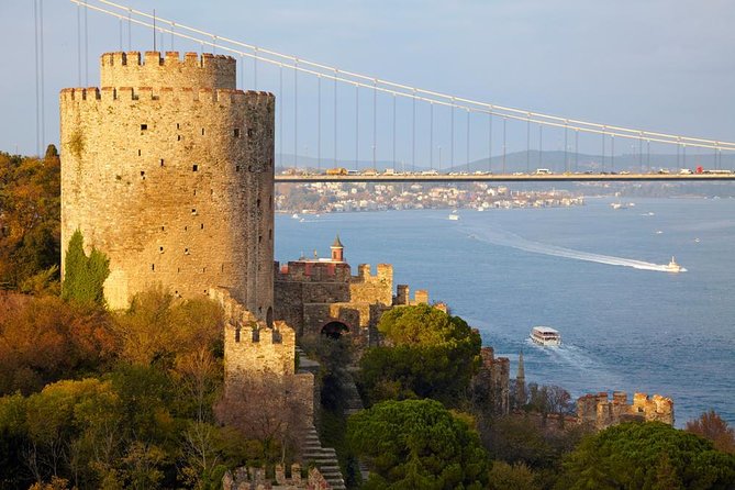 Istanbul Dinner Cruise Entertaintment with Private Tables - A 3-Hour Bosphorus Dinner Cruise That Works for Kids and Grownups