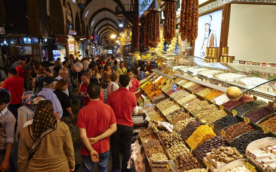 Istanbul: Dolmabahce Palace and Grand Bazaar Tour - Logistics and practical tips that make the day easier