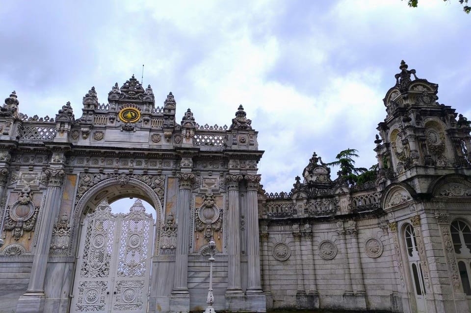 Istanbul: Dolmabahce Palace and Harem Skip-the-Line Ticket - Timing your visit: when you should arrive and when to go slow
