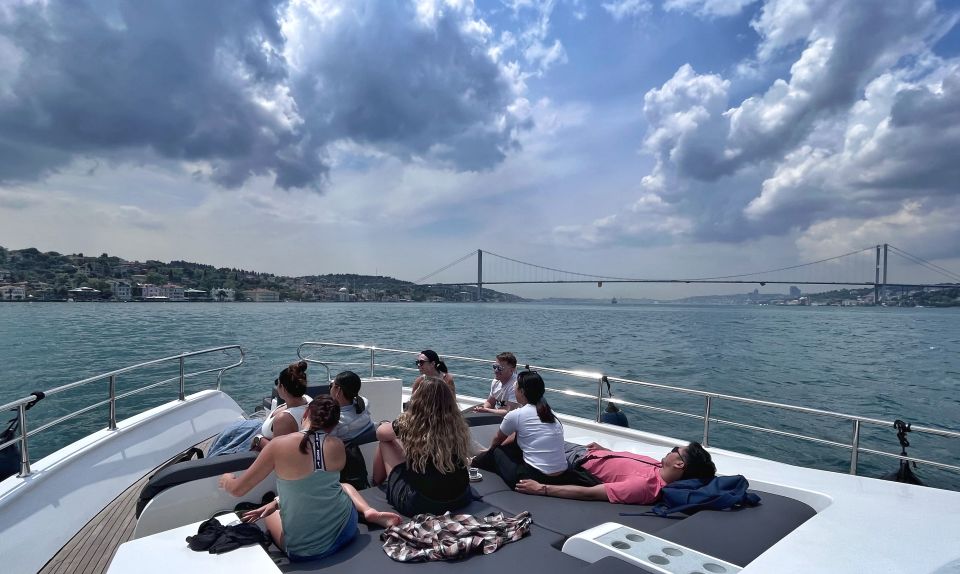 Istanbul: Dolmabahce Palace Tour and Bosphorus Yacht Cruise - Group size and comfort: why this matters on Istanbul water