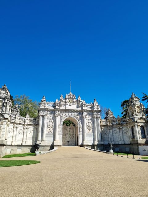 Istanbul: Dolmabahçe Palace Tour and Sunset Yacht Cruise - Key points to know before you go