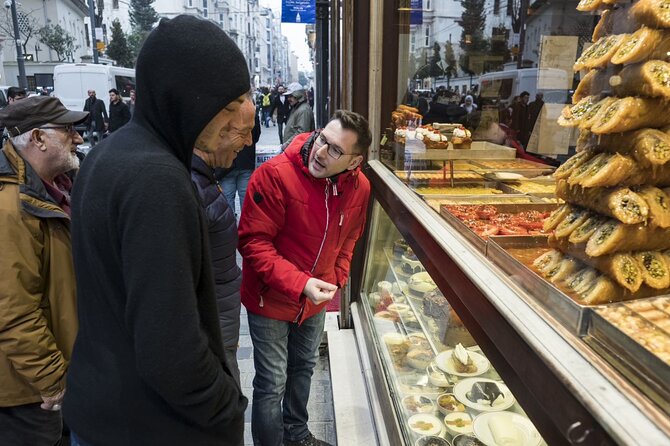 Istanbul Evening Food Tour: The Best Bites of Taksim and Karaköy - What it’s like for families and first-time visitors