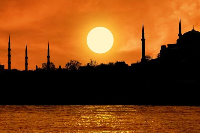 Istanbul Evening Sightseeing and Food Tasting Tour - Key Things You’ll Notice on This Istanbul Night Tour