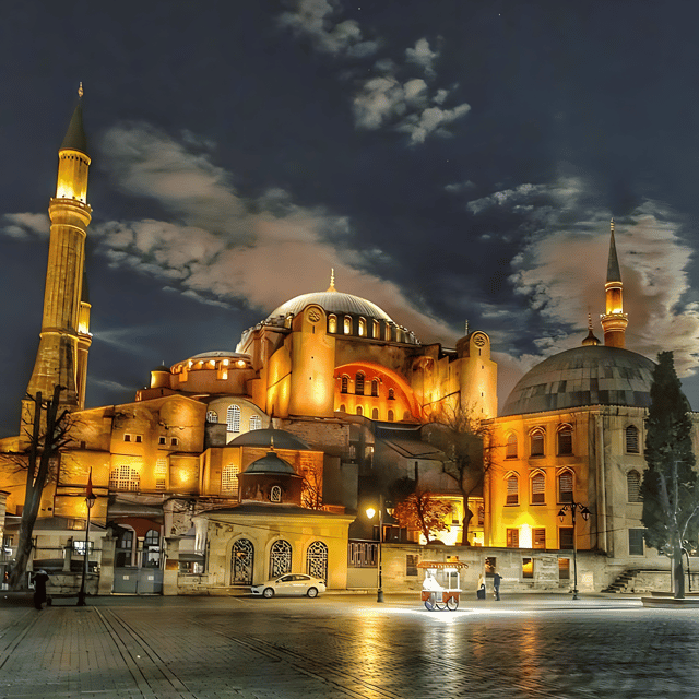 Istanbul: Exclusive Istanbul Night Tour with Private VIP Car - Who This Tour Suits Best