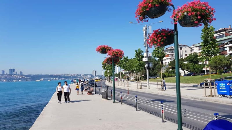Istanbul: Explore Istanbul Asian Continent - Kanlıca Yogurt: The Sweet Finish That Actually Feels Local